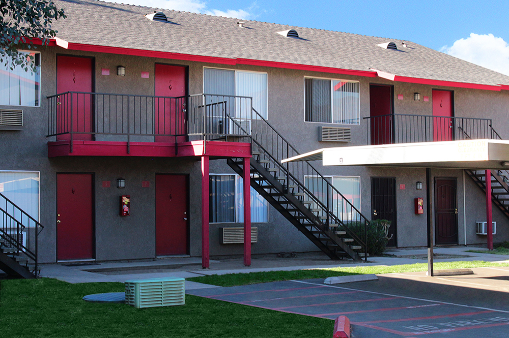 Take a tour today and see Exteriors 19 for yourself at the Casa Del Sol Apartments